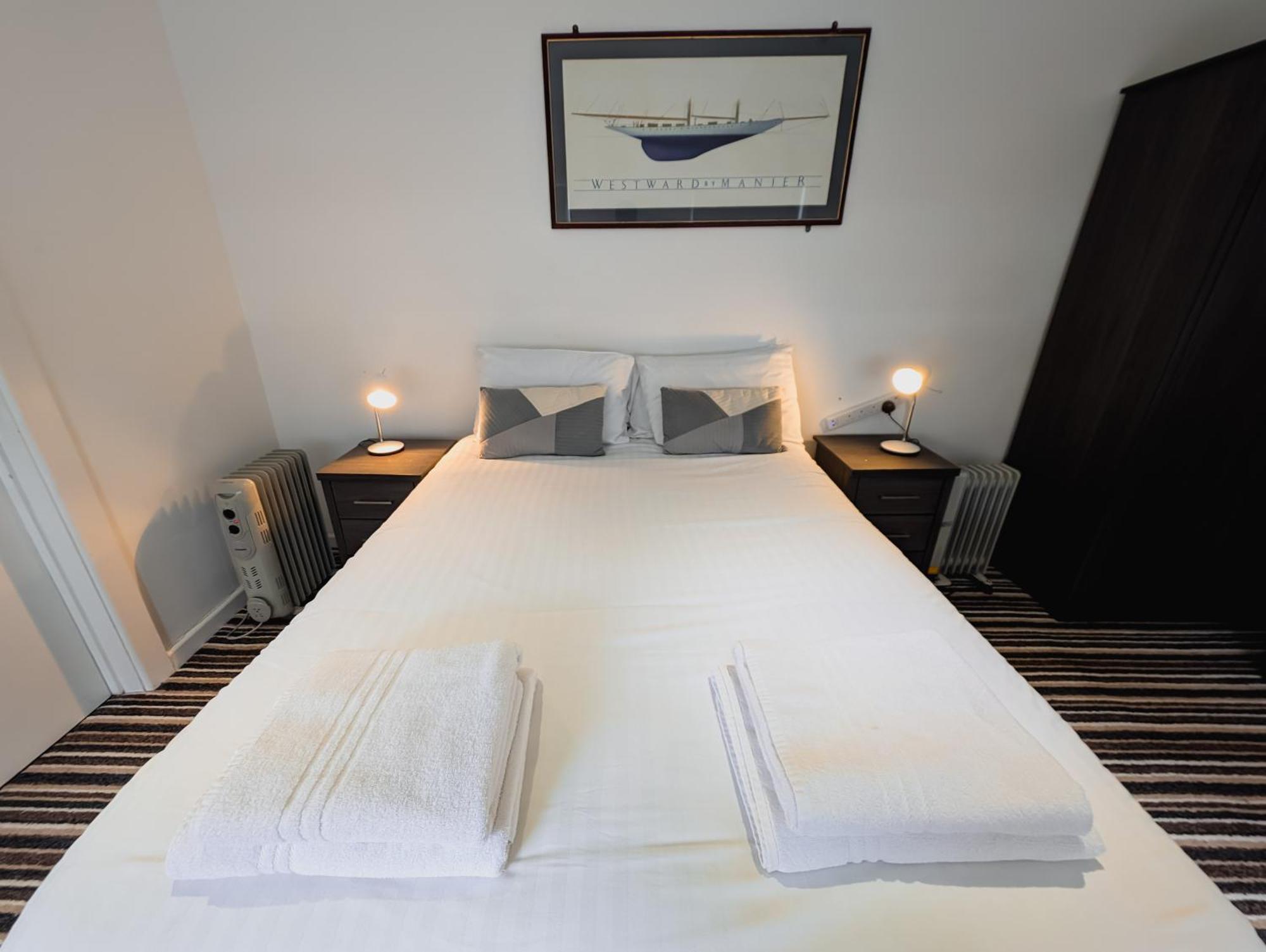 Bay & Harbour Holiday Apartments & Rooms Only Weston-super-Mare Exteriör bild