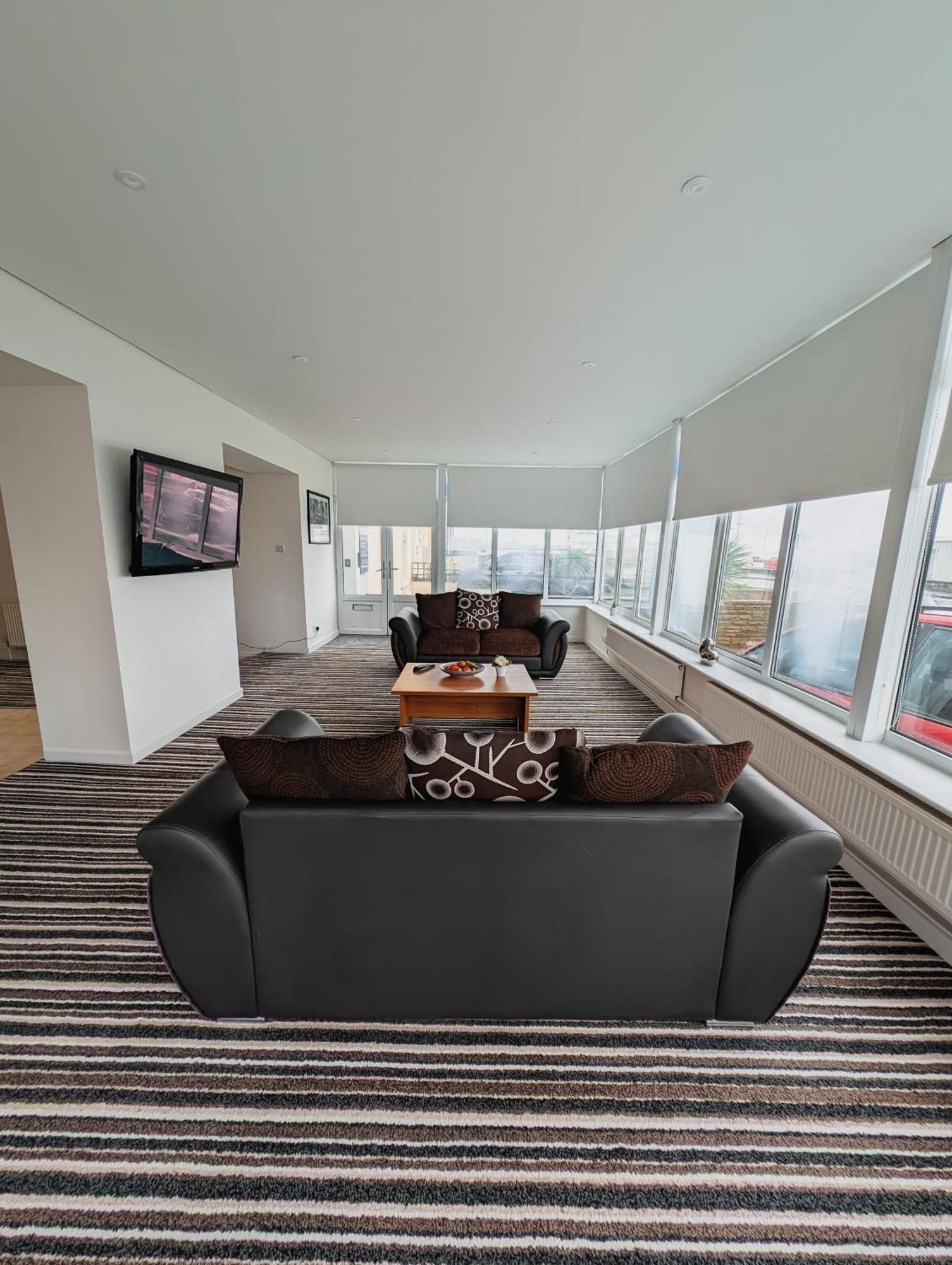 Bay & Harbour Holiday Apartments & Rooms Only Weston-super-Mare Exteriör bild